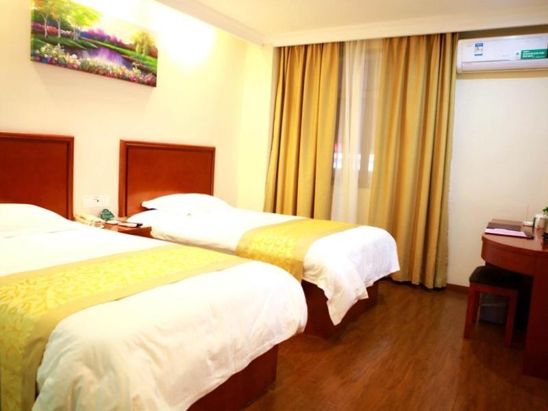 Greentree Inn Shanghai Hongqiao Hub Cao'An Road Huajiang Branch Road Express Hotel Jiading Zewnętrze zdjęcie