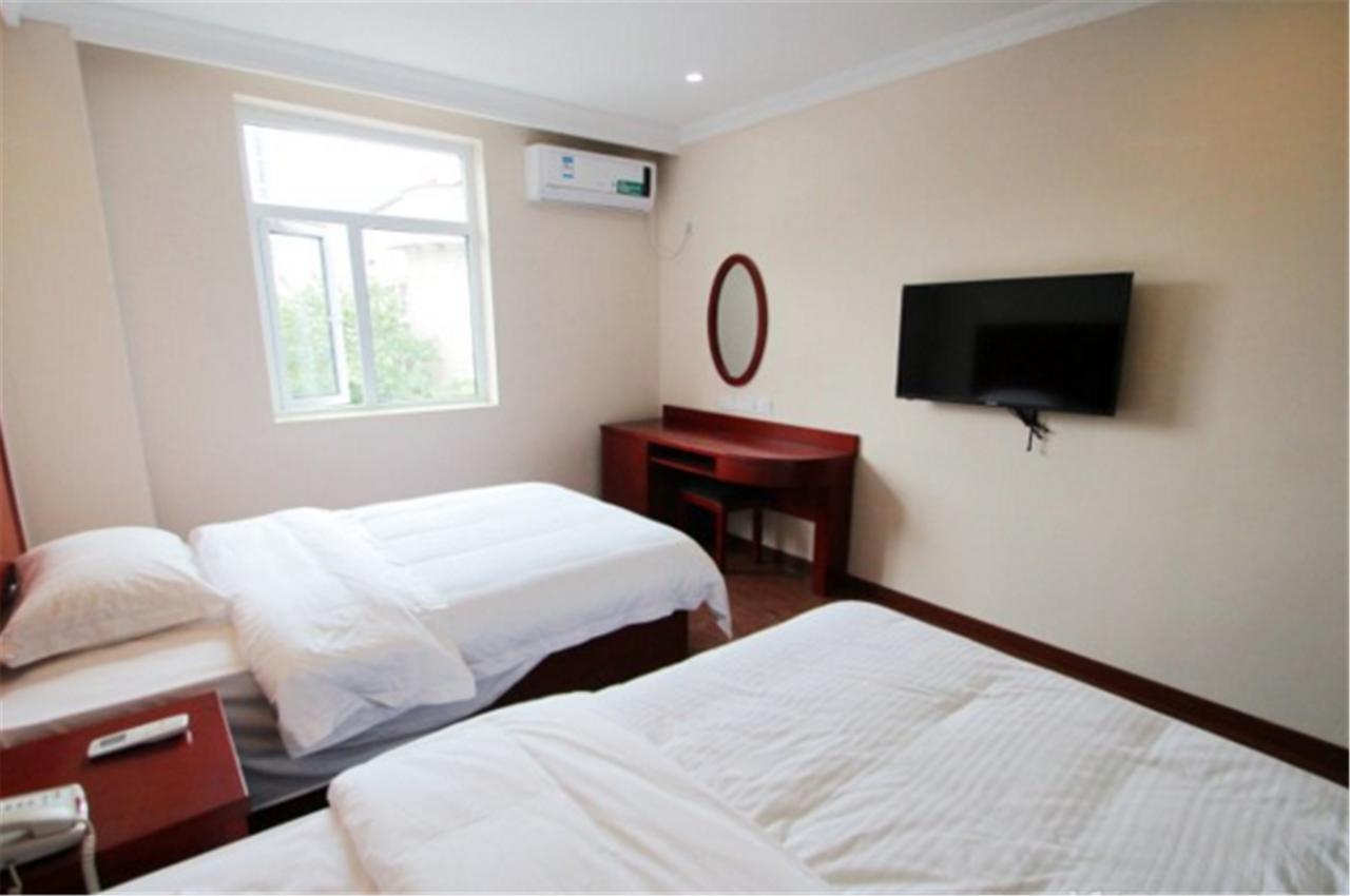 Greentree Inn Shanghai Hongqiao Hub Cao'An Road Huajiang Branch Road Express Hotel Jiading Zewnętrze zdjęcie